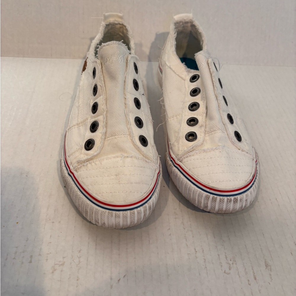 Blowfish White Canvas Slip-On Shoes Size 8.5